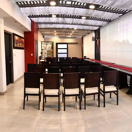Hotel Santiago De Compostella Suites Куенка Екстер'єр фото