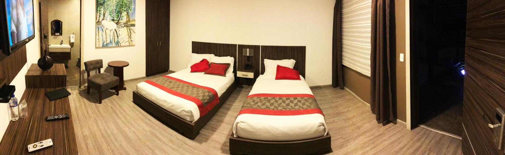 Hotel Santiago De Compostella Suites Куенка Екстер'єр фото