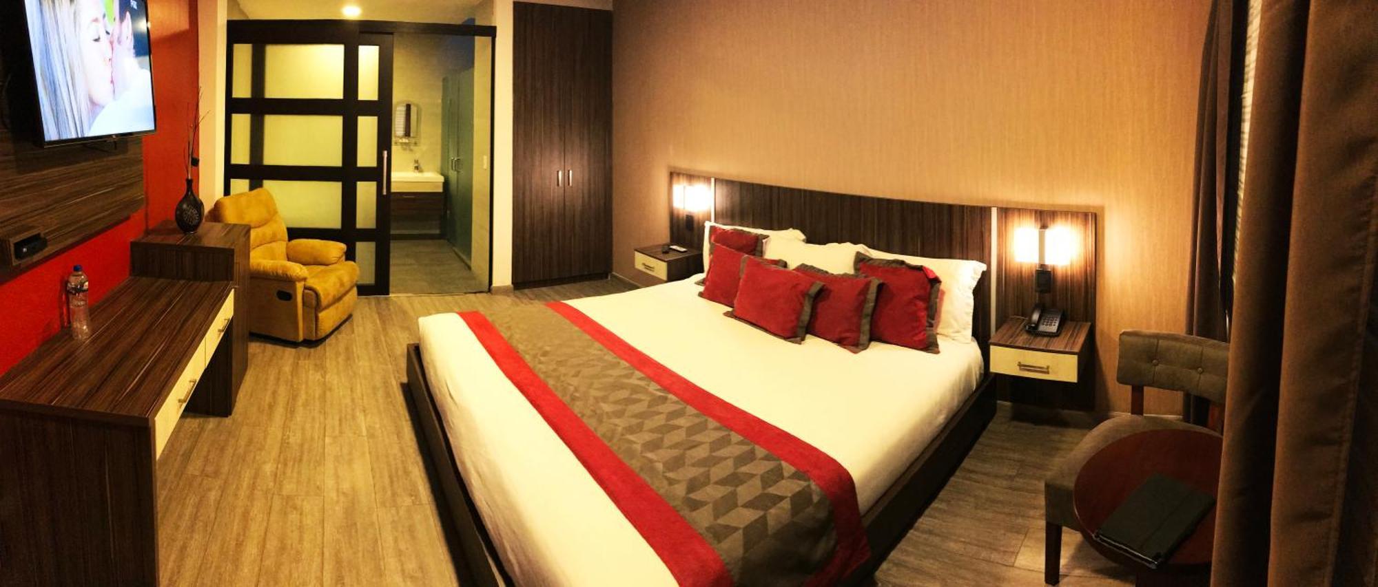 Hotel Santiago De Compostella Suites Куенка Екстер'єр фото