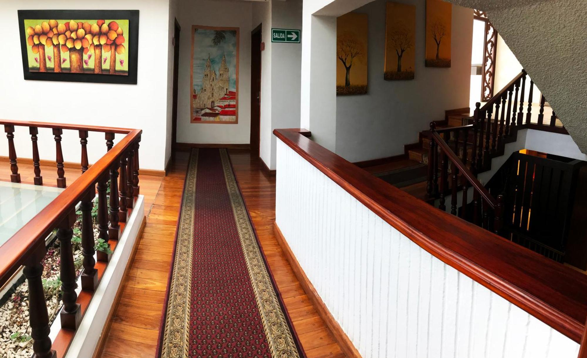 Hotel Santiago De Compostella Suites Куенка Екстер'єр фото