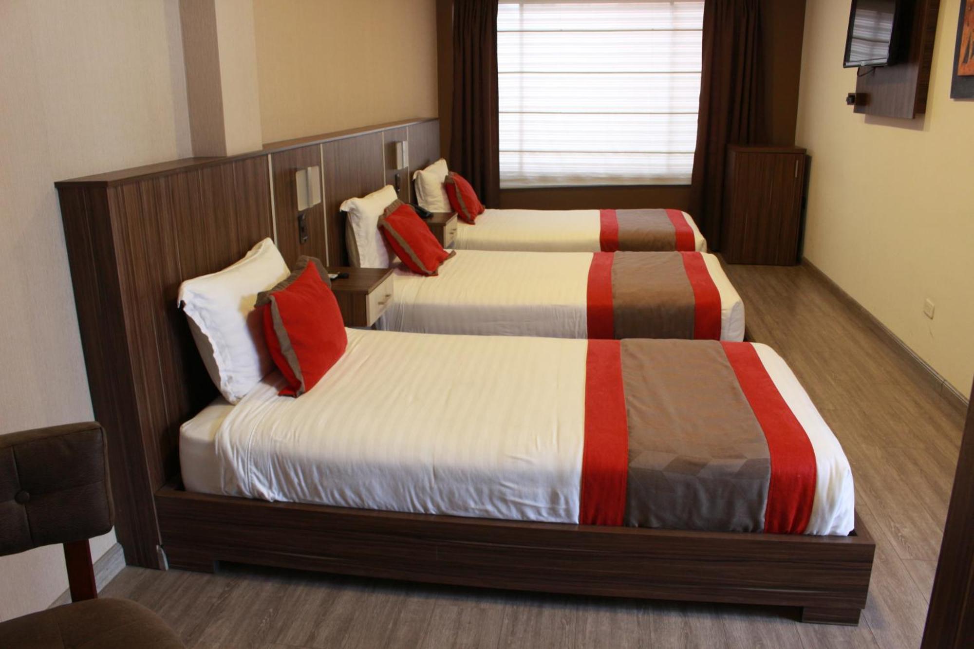 Hotel Santiago De Compostella Suites Куенка Екстер'єр фото