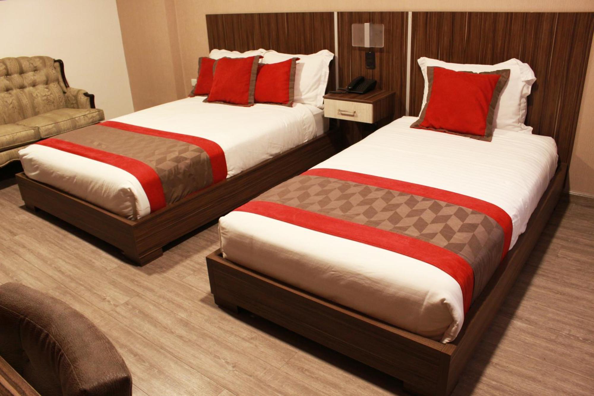 Hotel Santiago De Compostella Suites Куенка Екстер'єр фото
