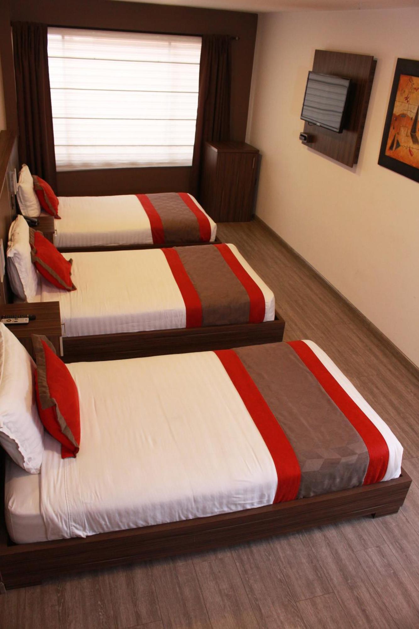 Hotel Santiago De Compostella Suites Куенка Екстер'єр фото