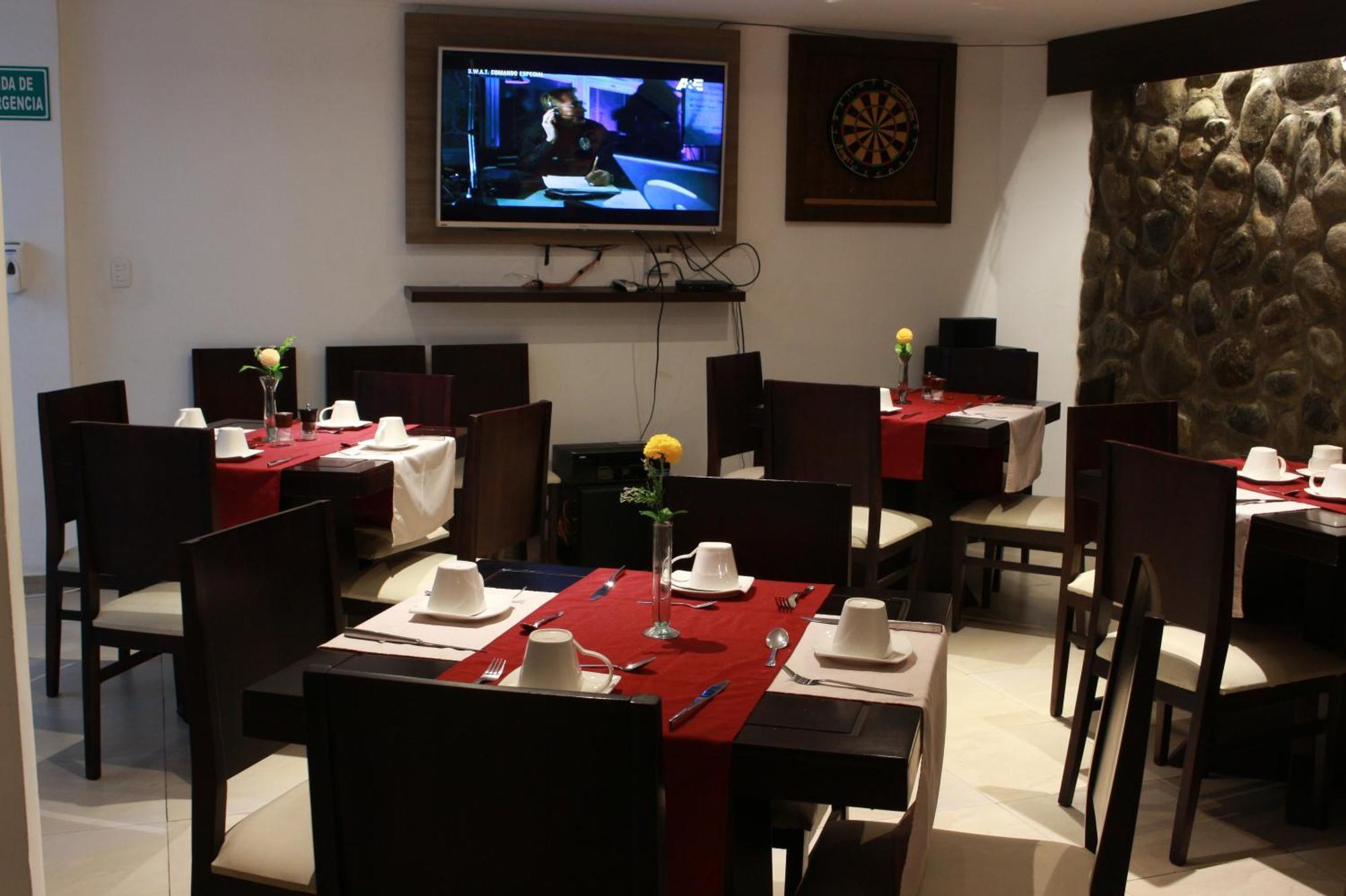 Hotel Santiago De Compostella Suites Куенка Екстер'єр фото