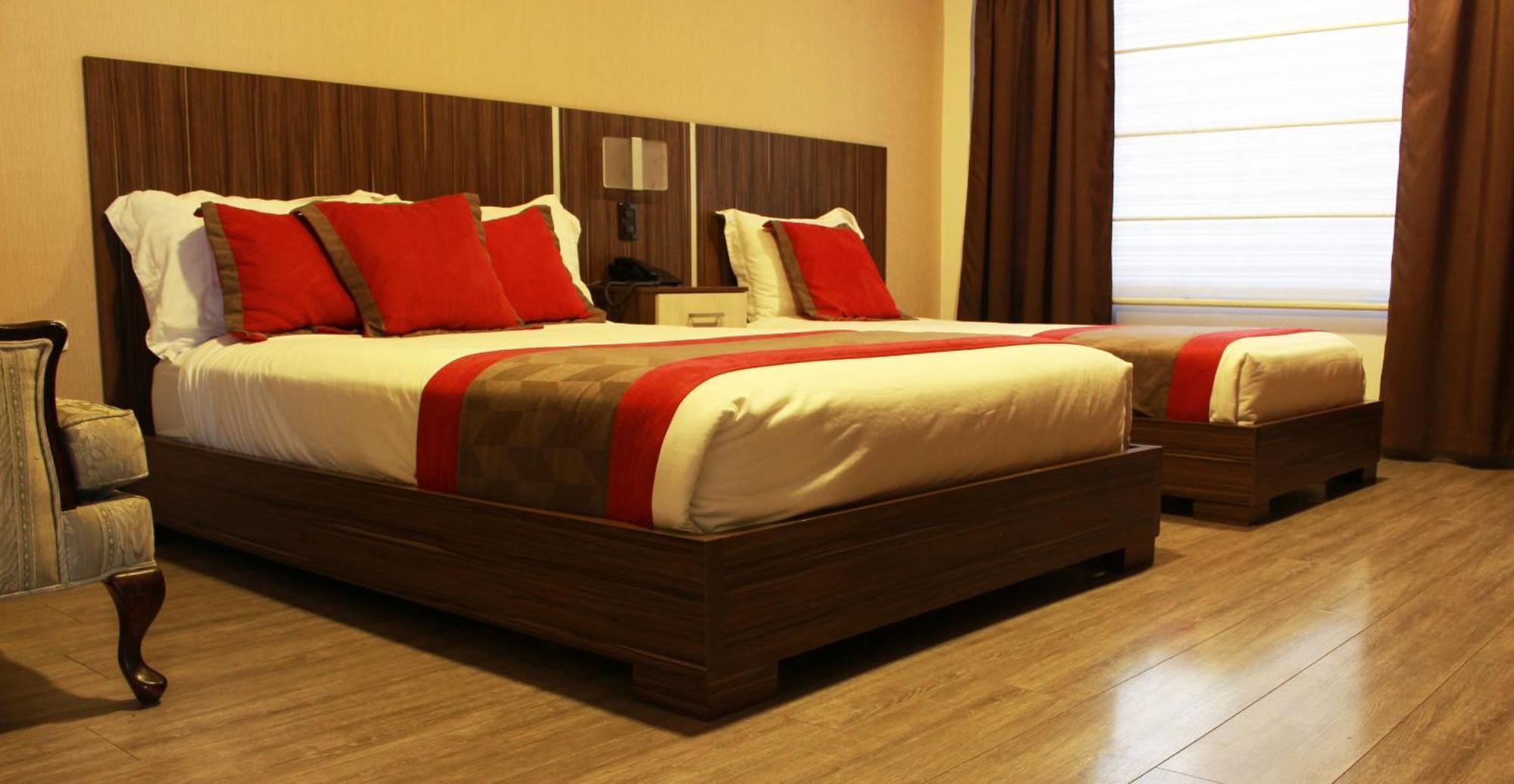 Hotel Santiago De Compostella Suites Куенка Екстер'єр фото