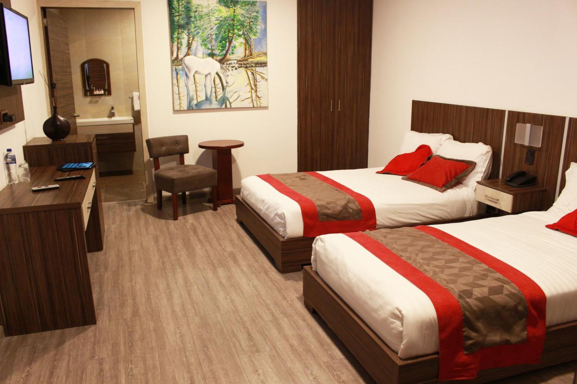 Hotel Santiago De Compostella Suites Куенка Екстер'єр фото