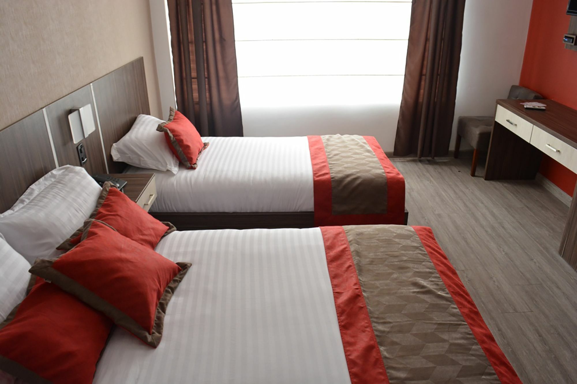 Hotel Santiago De Compostella Suites Куенка Екстер'єр фото