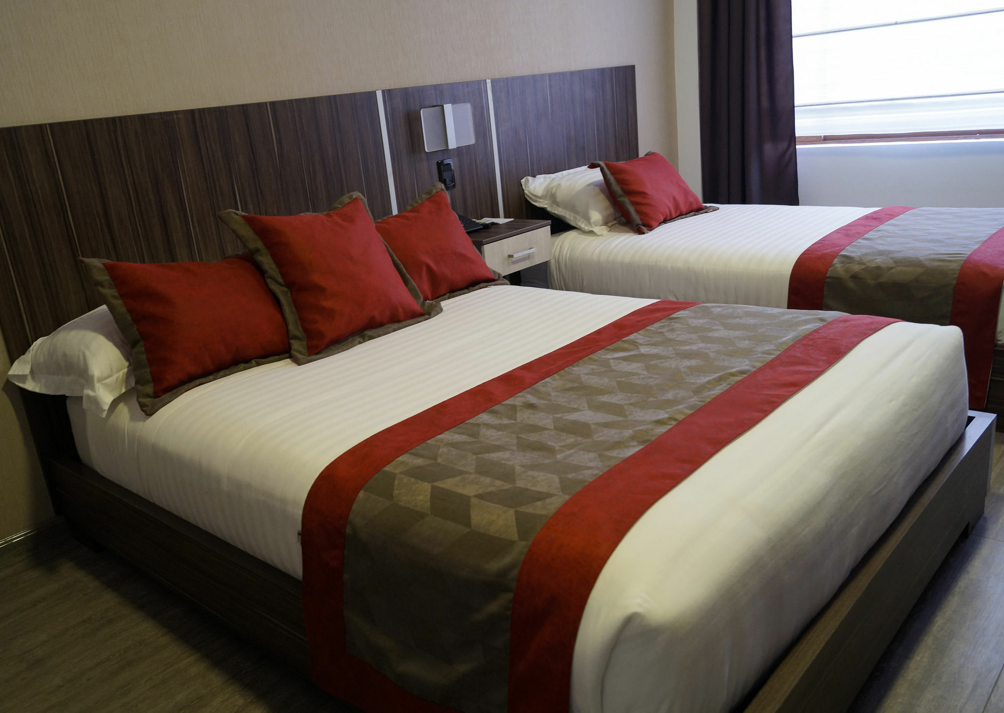 Hotel Santiago De Compostella Suites Куенка Екстер'єр фото